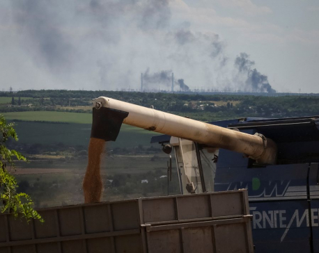 Breakthrough at Ukraine grain export talks as heavy shelling continues