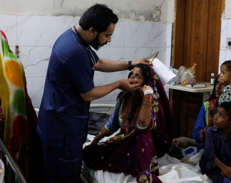 Pakistani hospital overwhelmed as water-borne illnesses spread