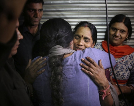India hangs 4 men convicted for fatal New Delhi gang rape