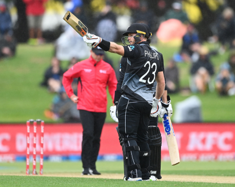 Phillips hits fastest T20 ton for New Zealand as hosts bag series