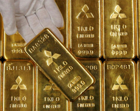 Gold, silver prices fall