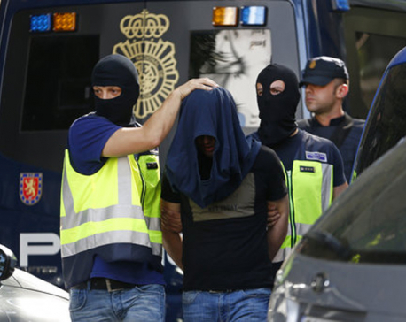 Police detain 6 IS suspects in Spain, Britain and Germany