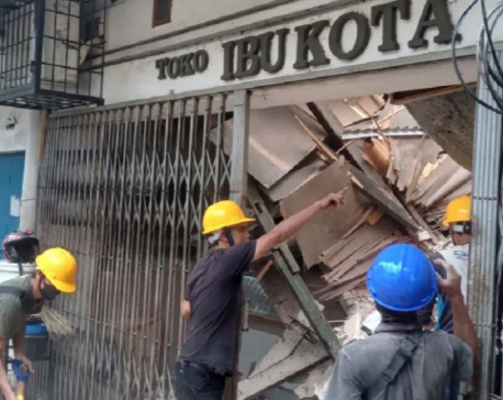 Indonesia quake kills at least 40, more than 700 injured
