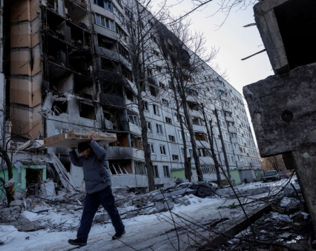 Ukrainian forces advance east of Kyiv as Russians fall back