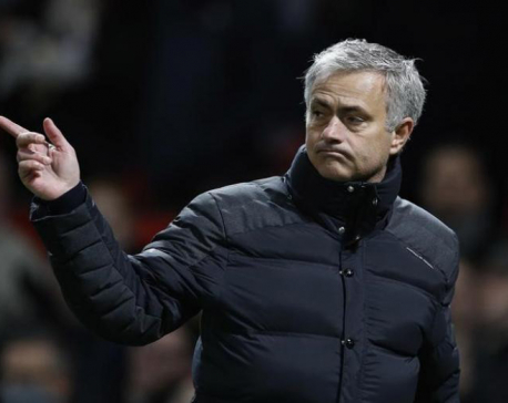 Mourinho not planning to rotate Man United squad