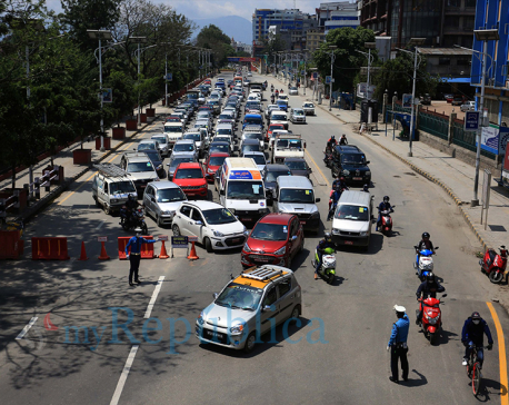 PHOTOS: Kathmandu streets witness increasing traffic on 72nd day of lockdown