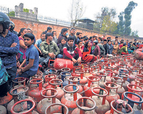 Gas bottlers asked to sell half-filled cooking gas cylinders