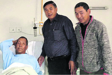 10 times Everest summitter Ang Rita shifted to general ward