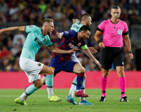 Injury-free at last, Messi dazzles in Barca win