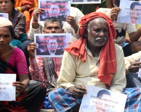 Loan sharking victims demand home minister’s resignation
