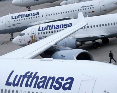 Lufthansa cancels 876 flights due to pilots' strike on Wednesday