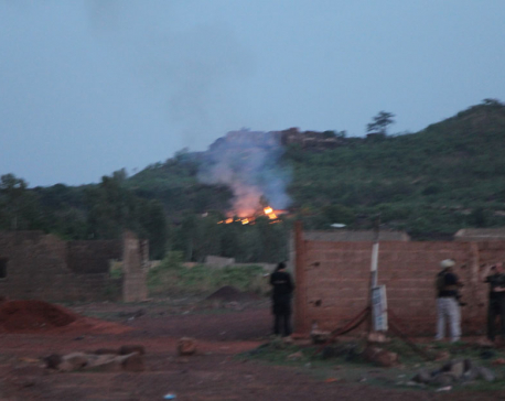 Gunmen attack resort in Mali's capital