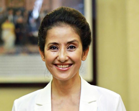 Manisha Koirala being lashed out for speaking in favor of Nepal