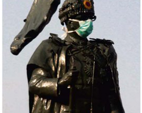 Maskmandu: Even  statues no longer resist dust particles