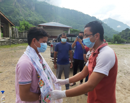 Myagdi youth released from isolation ward amid fanfare after he tests negative for COVID19