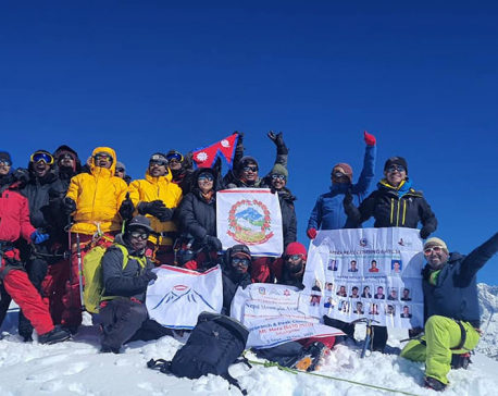 18-member NMA makes academic summit on Mera Peak