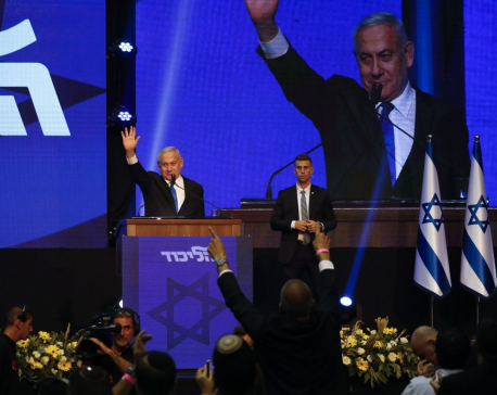 Israel’s 2 main political parties deadlocked after election
