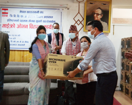 Golchha Group donates 30 microwave ovens to Teaching Hospital