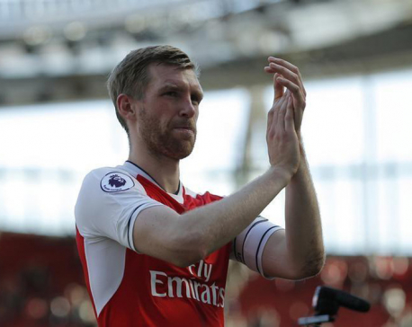 Arsenal captain Mertesacker to become academy manager in 2018