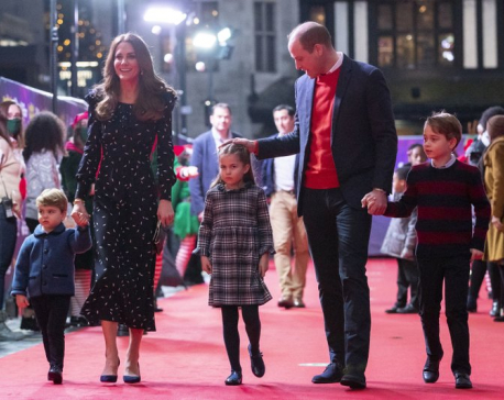 Prince William thanks pandemic workers at Christmas show