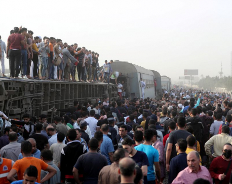 Eleven dead, 98 injured after train derails in Egypt