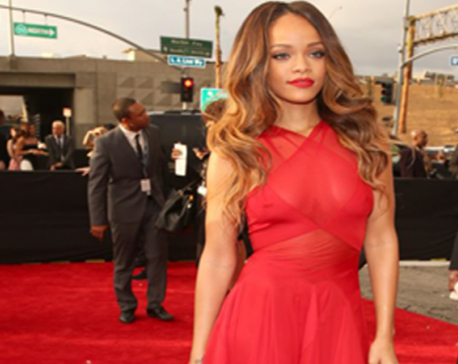 Rihanna dreams of Oscars and Grammys