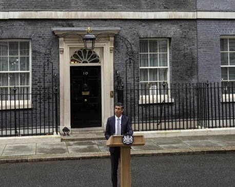 Sunak takes over as UK prime minister amid economic crisis