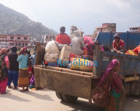 Photos: A difficult journey from Kathmandu to Rolpa with children on tipper