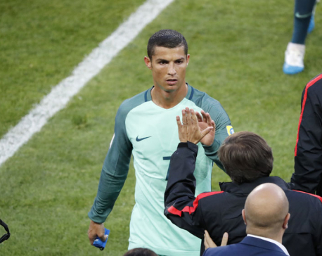 Ronaldo heads Portugal to 1-0 win over Russia