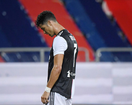 Juve lose to Cagliari as Ronaldo's Golden Boot hopes fade