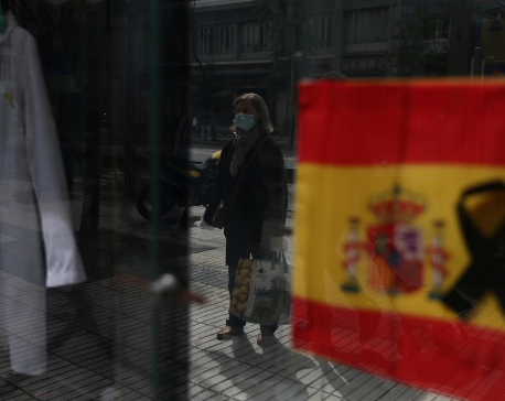 Spain's PM to seek longer but more flexible lockdown