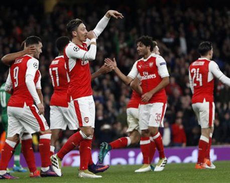 Ozil hat trick as Arsenal thrashes Ludogorets 6-0