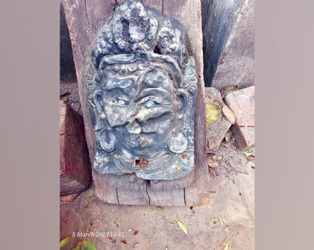 Foreign national makes an unsuccessful attempt to steal statue at Taleju Temple in Bhaktapur