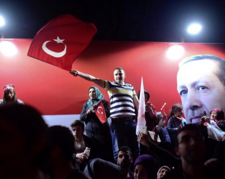 Turkey's Erdogan declares referendum victory, opponents plan challenge
