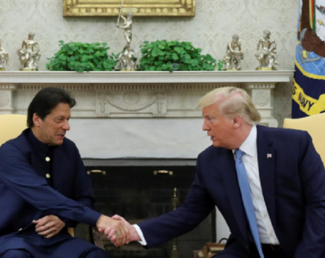 Pakistan says time right for Trump mediation on Kashmir
