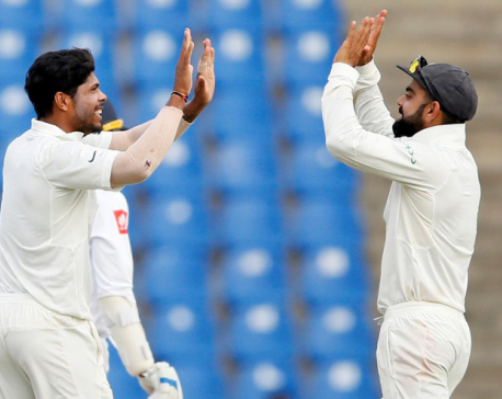 Sri Lanka staring at massive defeat, series whitewash