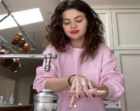 Singer Selena Gomez takes 'safe hands challenge'