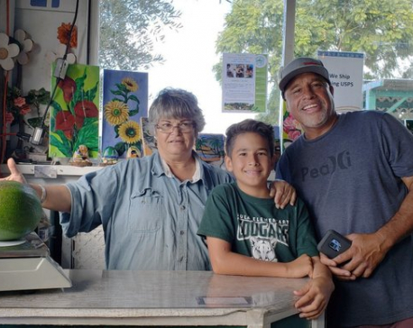 Big avocado earns Hawaii family Guinness World Records honor