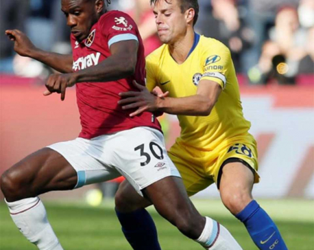Chelsea drop first points with 0-0 draw at West Ham