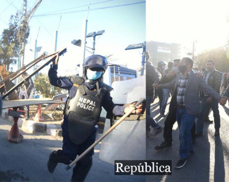 Students close to NCP (Dahal-Nepal faction) clash with police in capital (with photos)