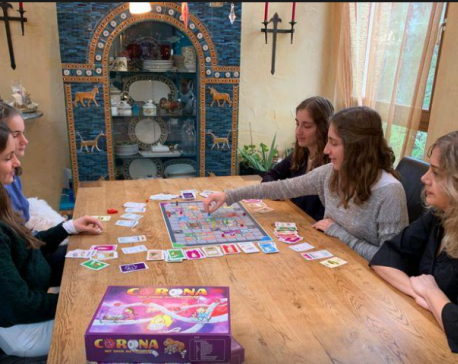 Coronavirus: The board game - German sisters' invention sells out for Christmas
