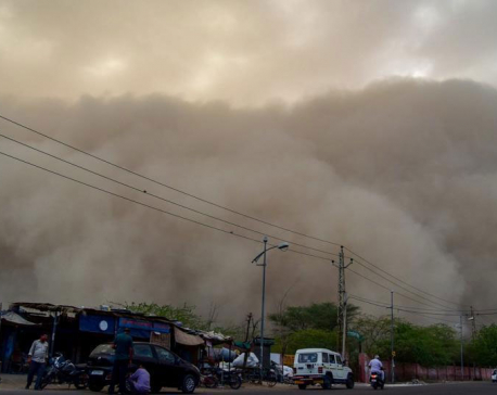 Late night dust storm hits North India, Met issues weather alert for Tuesday