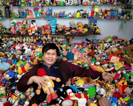 Philippine collector amasses super-sized collection of fast food restaurant toys
