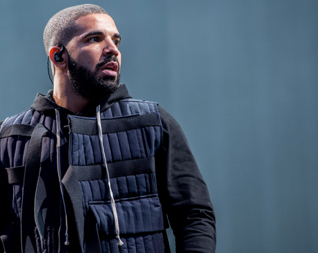 Drake releases two new songs 'When to Say When' and 'Chicago Freestyle'
