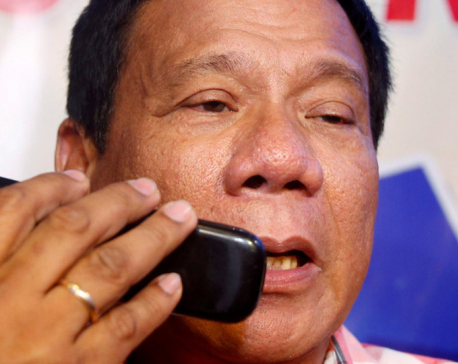 ‘The CIA is listening & may kill me’: Duterte mulls ditching his smartphone