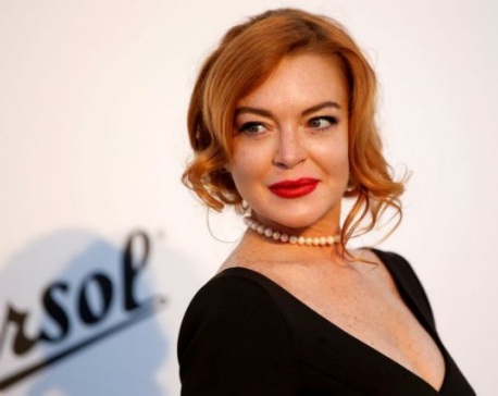 Lindsay Lohan says 'I'm back!' teasing new single amid pandemic