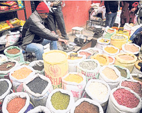 Govt starts selling subsidized essentials from 41 fair price shops across the country