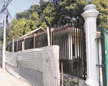 Tear down these walls, says Lalitpur mayor