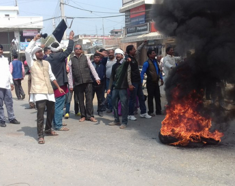 UDMF cadres clash with Police in their attempt to disrupt UML program