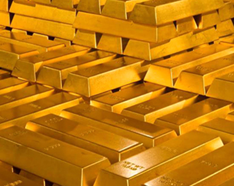 Gold price surged Rs 2,500 per tola last week
